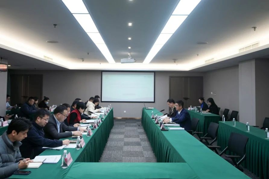 省鸿运国际集团党校（教育培训中心）年度事情聚会暨校务委员会第三次聚会召开