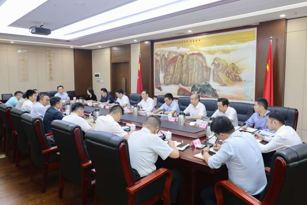 省委统战部与省鸿运国际集团举行座谈交流